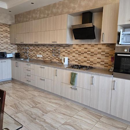 Красивая Квартира На Берегу Озера. Kischinau Exterior foto
